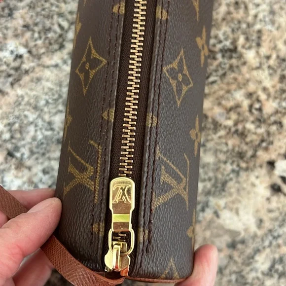 Louis Vuitton Monogram Mini Papillon Pouchette - Picture 11 of 15